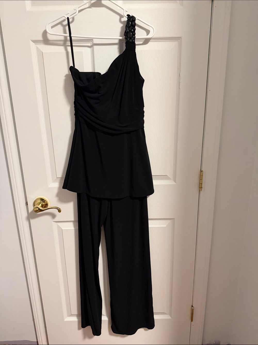 Elegant Black One-Shoulder Jumpsuit